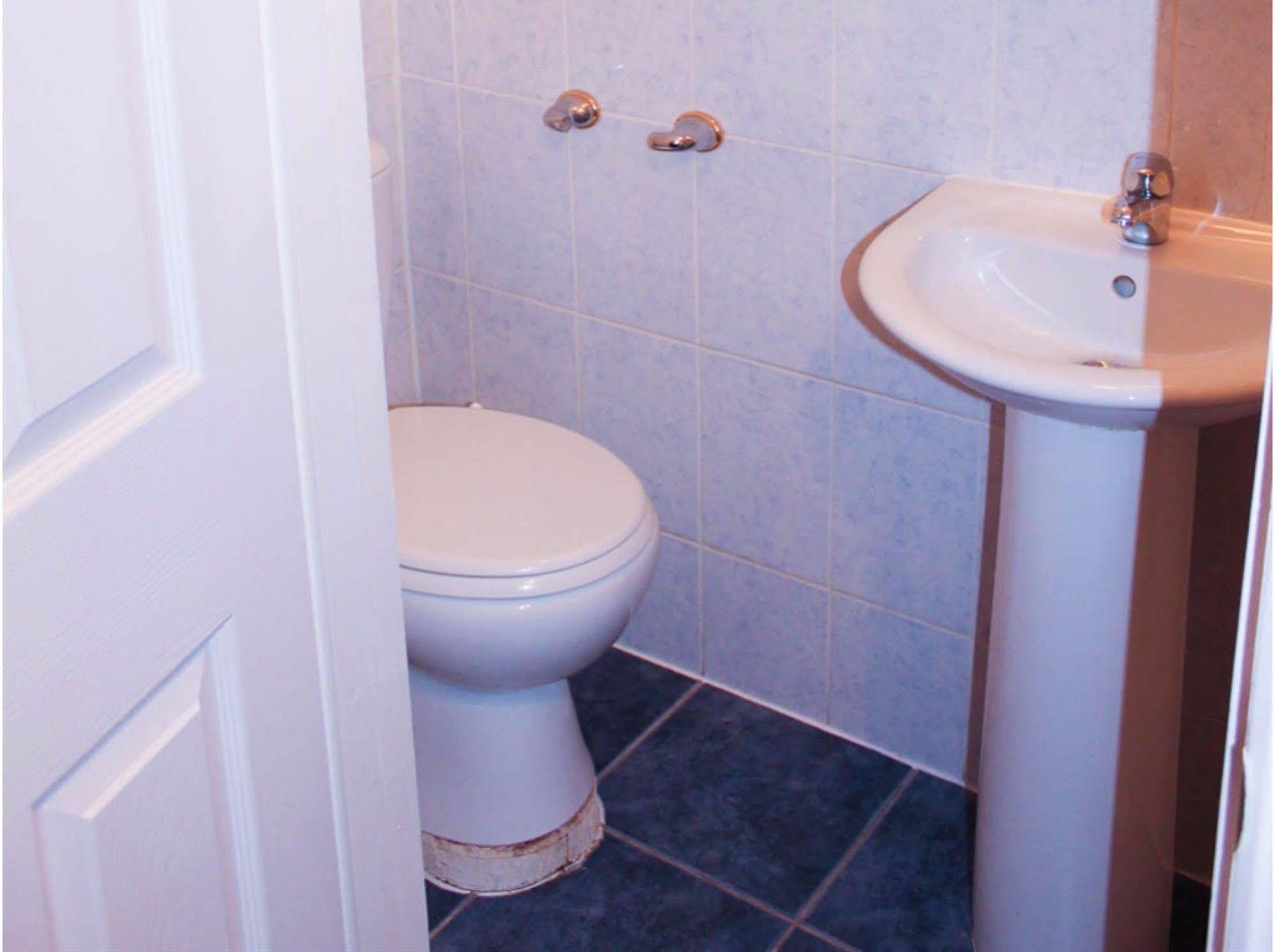 Lampton Guest House Hounslow Esterno foto