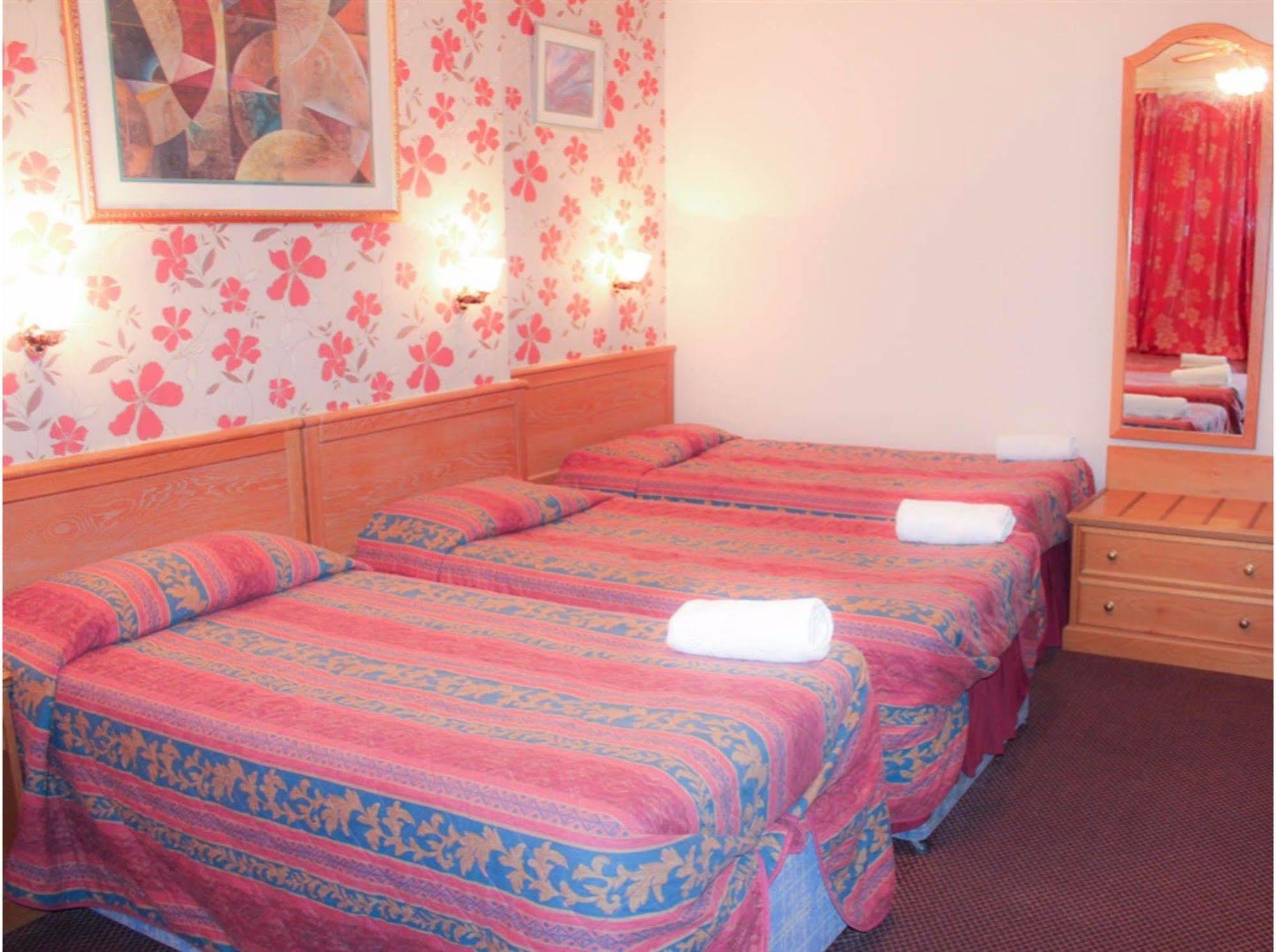Lampton Guest House Hounslow Esterno foto