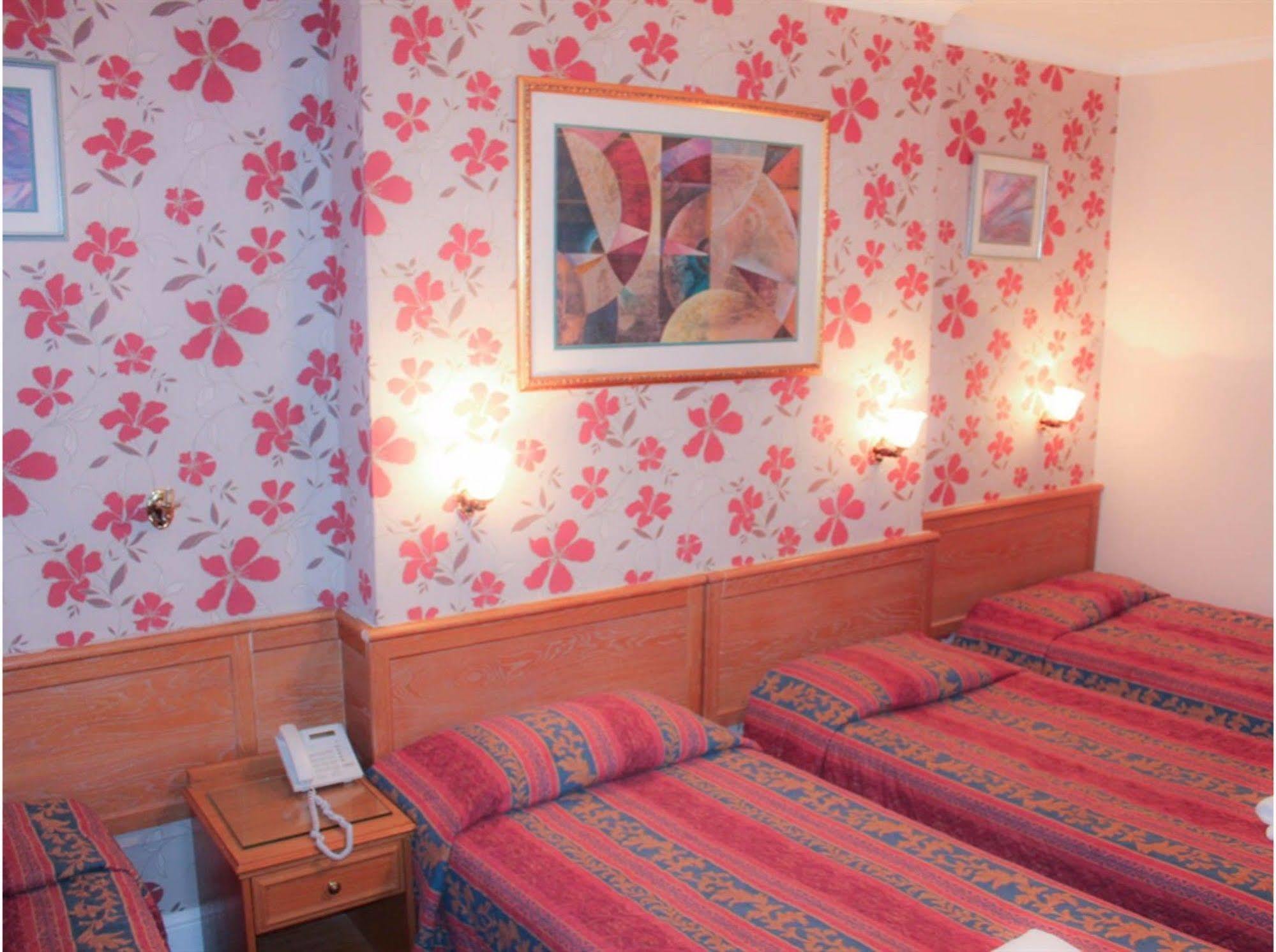 Lampton Guest House Hounslow Esterno foto
