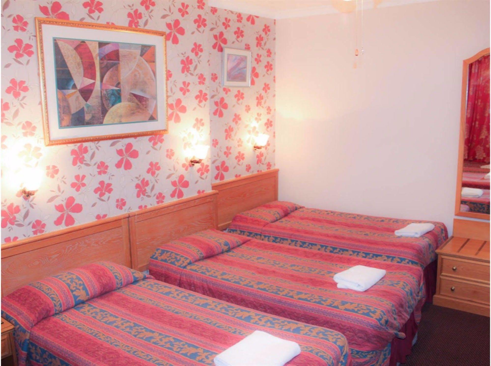 Lampton Guest House Hounslow Esterno foto
