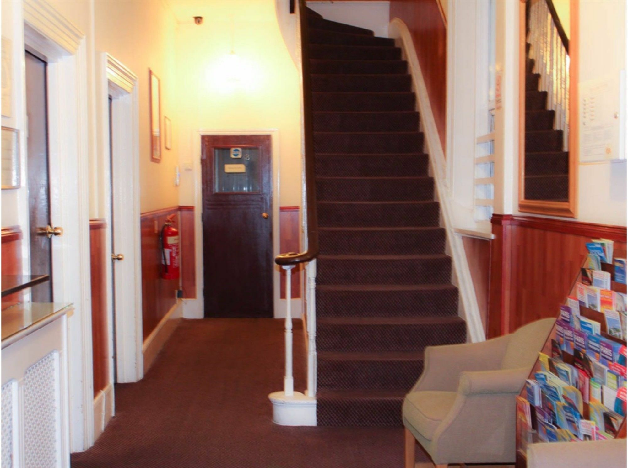 Lampton Guest House Hounslow Esterno foto